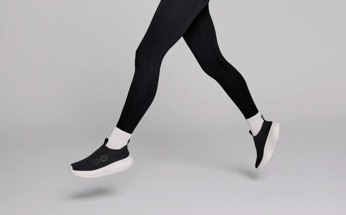 Women's OOmy Zen - Chalk Black
