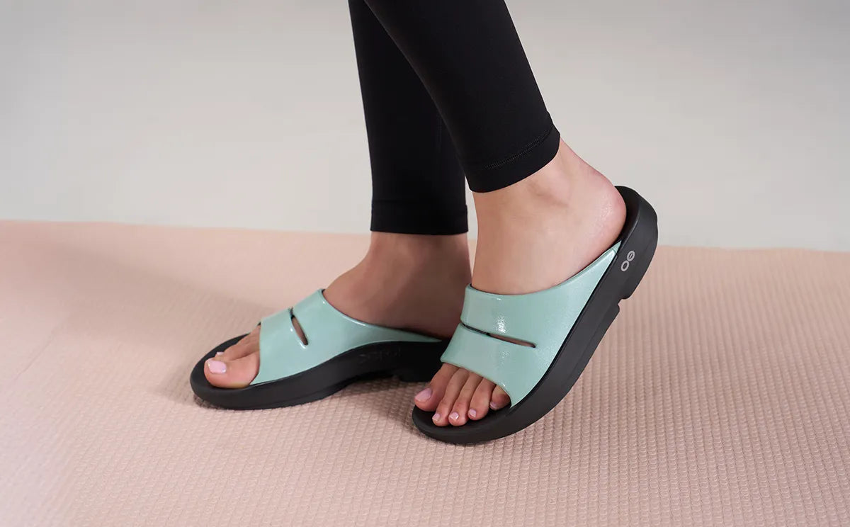 Women's OOahh Luxe Slide Sandal - Oasis